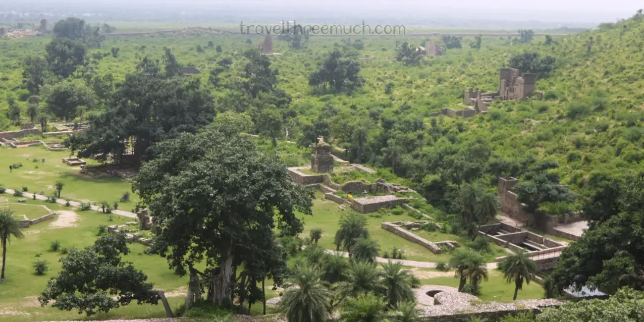 bhangarh fort fullview