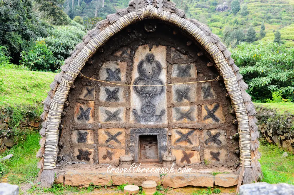 toda hut temple