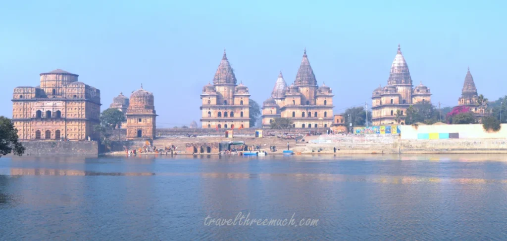orchha chatris