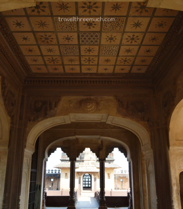 datia courtyard