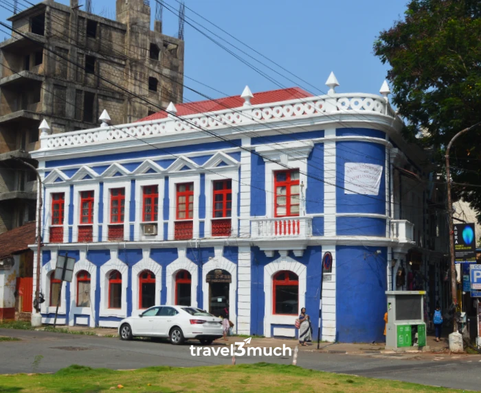 fontainhas blue building